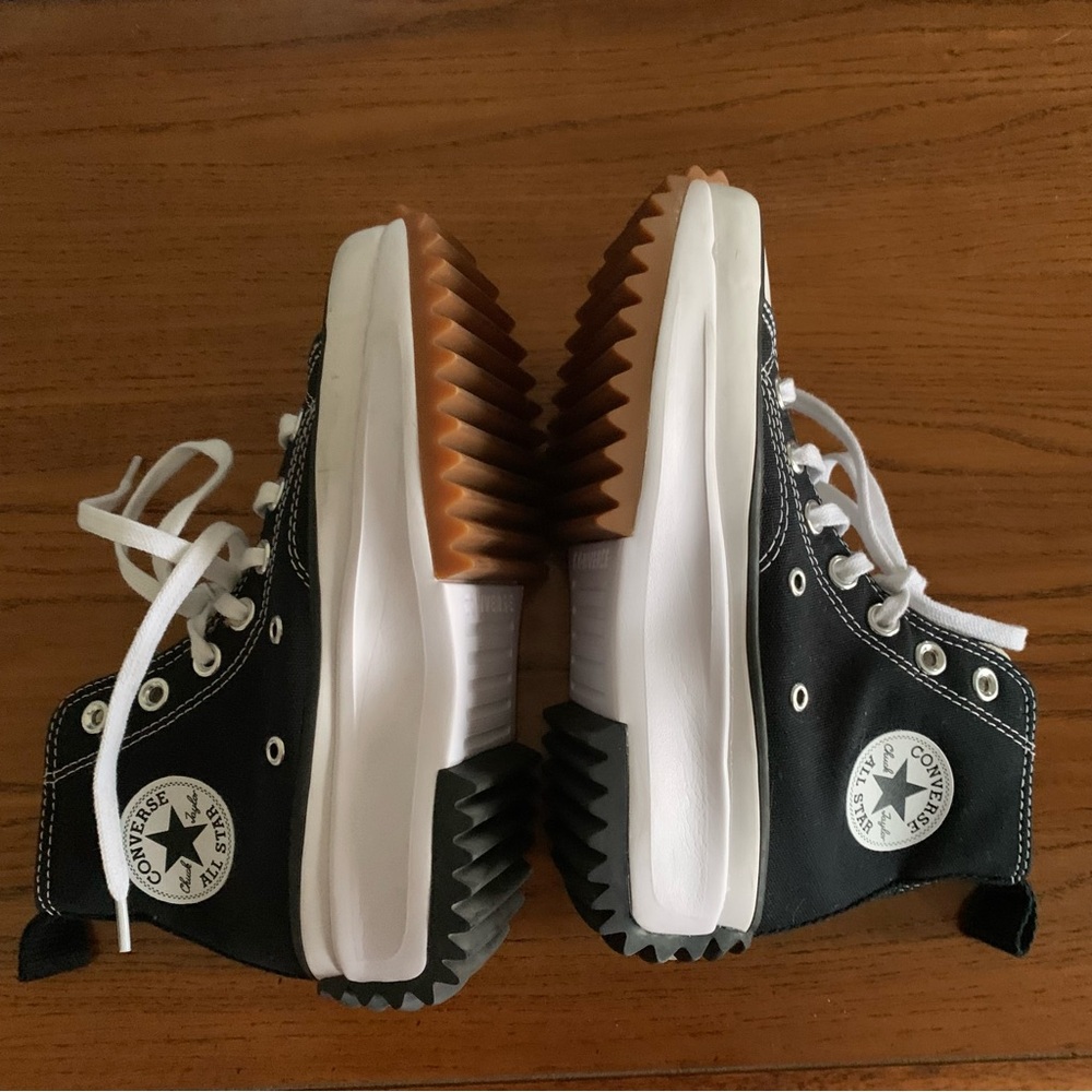 NWOT Unisex Converse All Star Athletic Sneakers